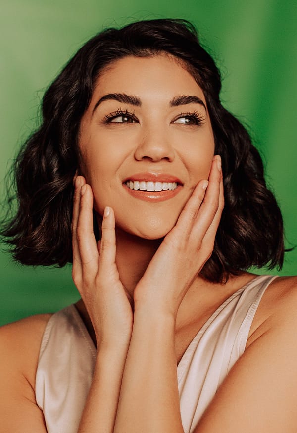 jeune fille avec une belle peau